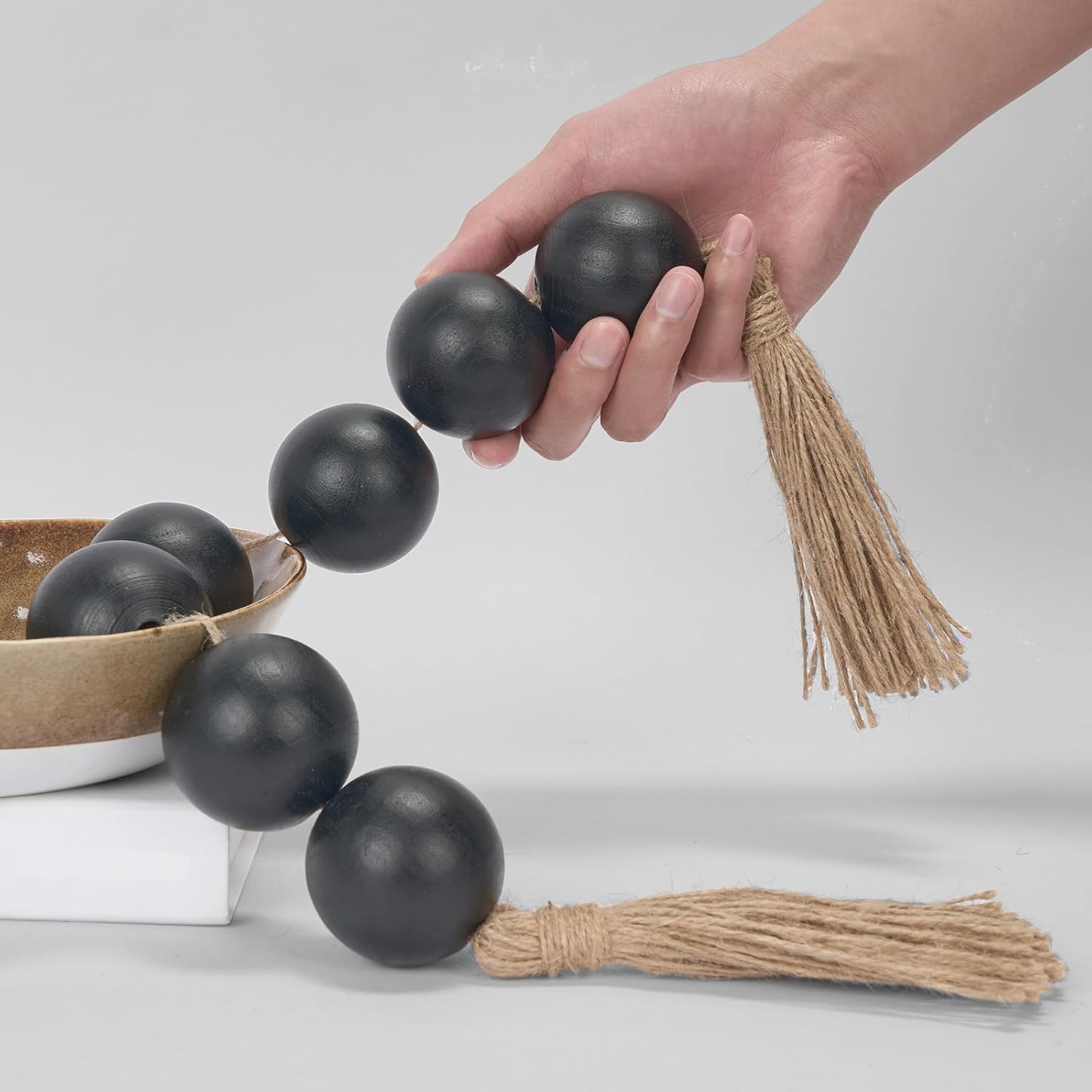 OMISHE Extra Large Wood Bead Garland with 2&#34; Diameter Wooden Beads, 25.5&#34; Long Rustic Farmhouse Decorative Wooden Beads Garland with Tassels, Boho Decorations for Home Table Mantle, Black