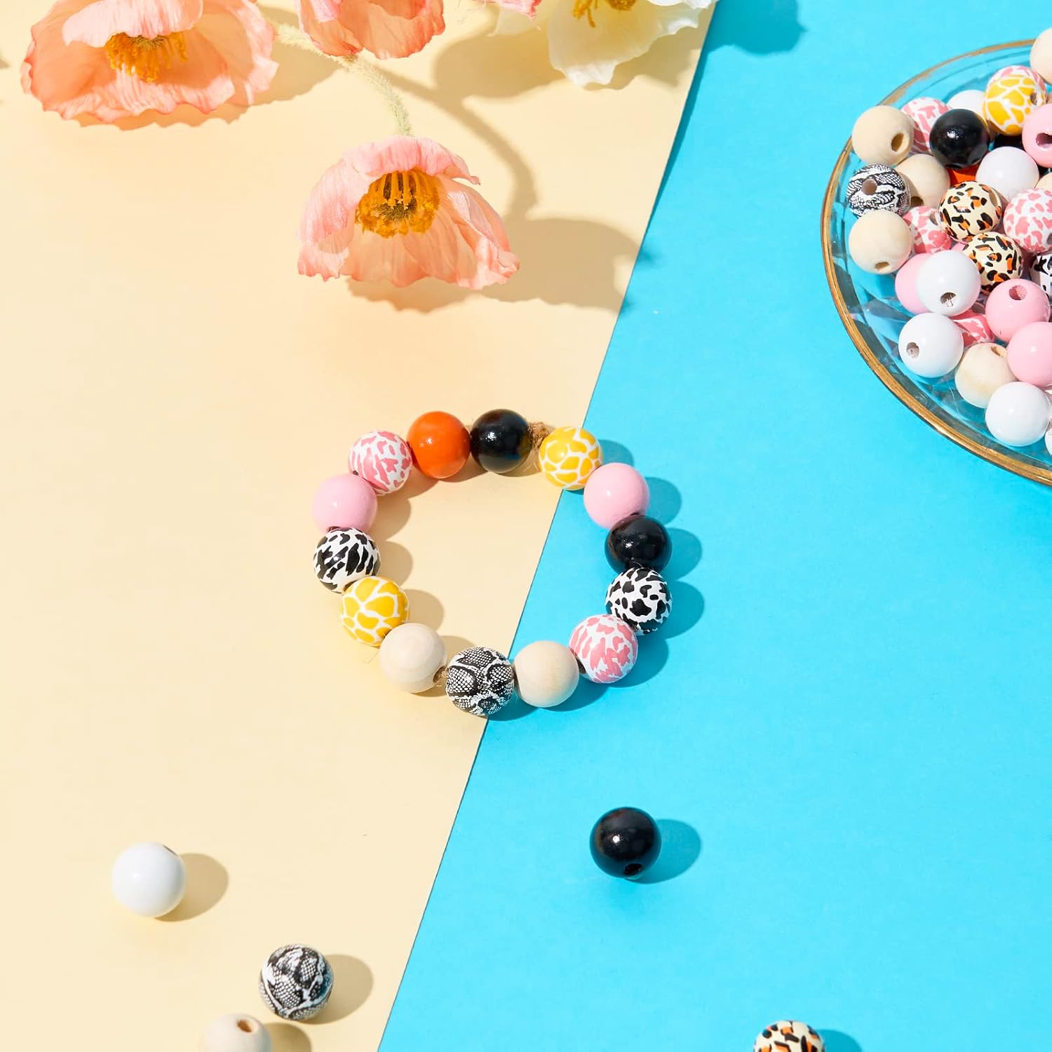 240 Pieces Cow Leopard Giraffe Snake Wood Beads Set 16mm Pink Black White Orange Beige Animal Print Round Loose Beads Crafting Beads for DIY Crafts Jewelry Making Garland Making