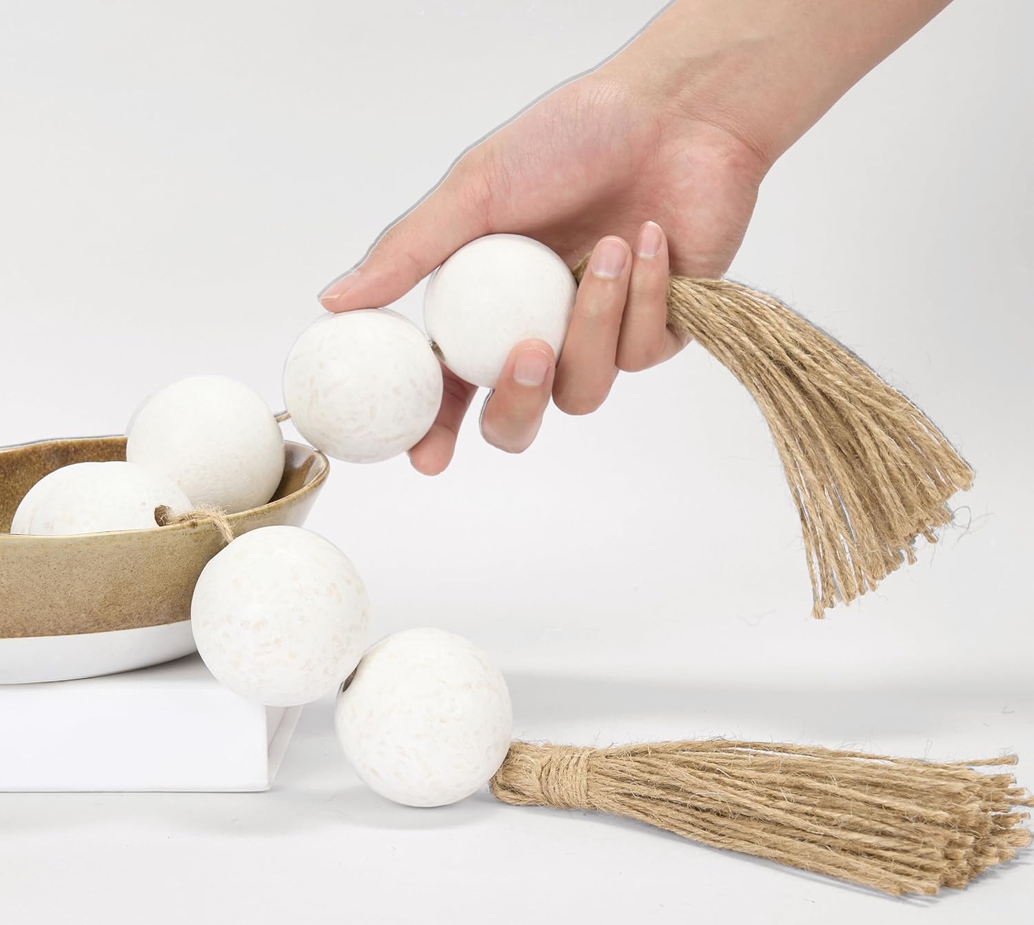 OMISHE Extra Large Wood Bead Garland with 2&#34; Diameter Wooden Beads, 25.5&#34; Long Rustic Farmhouse Wooden Decorative Beads Boho Decorations for Home Table Mantle, Rustic White